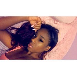 Meet your Posher, Aya